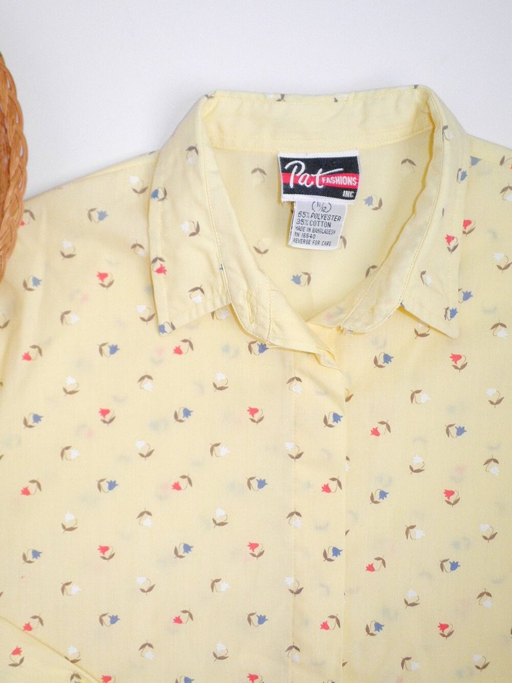Vintage 1980s Butter Yellow Tulips Ditsy Floral Button Down Blouse Shirt 80's L - Picture 8 of 8